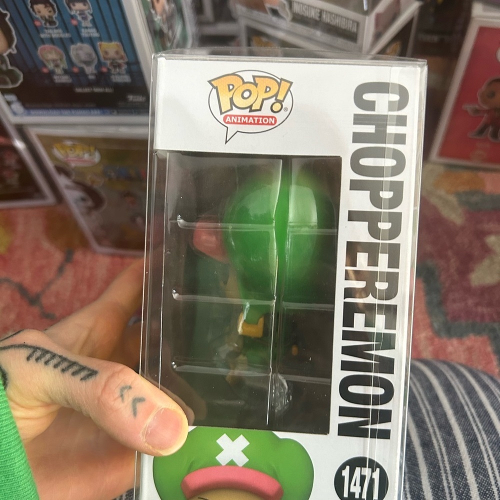 Funko Pop! Vinyl Choppermon Flocked #1471 With Protector One Piece (Exclusive) - Picture 8 of 11